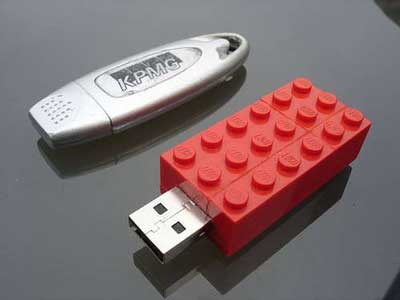 Cómo hacer que tu memoria USB parezca una pieza de LEGO 3