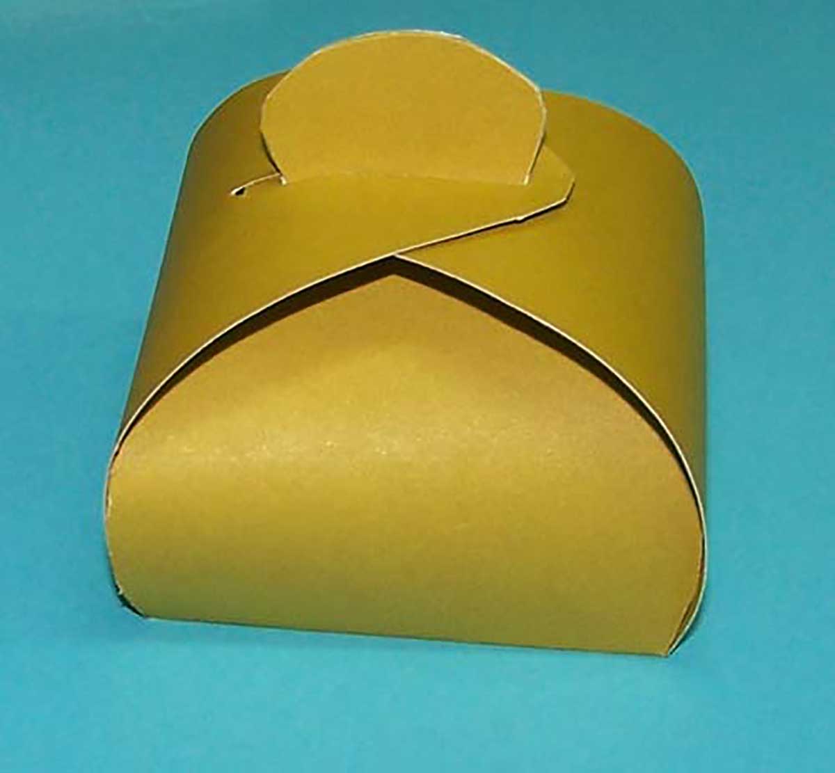 Como hacer: Una excelente idea para tus regalos de navidad u otra ocasión es elaborar tú estas cajitas de cartón 36